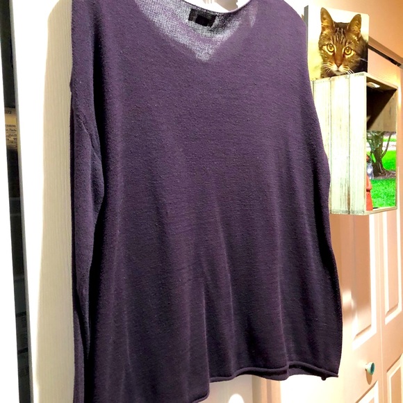 Sweater - Picture 2 of 4